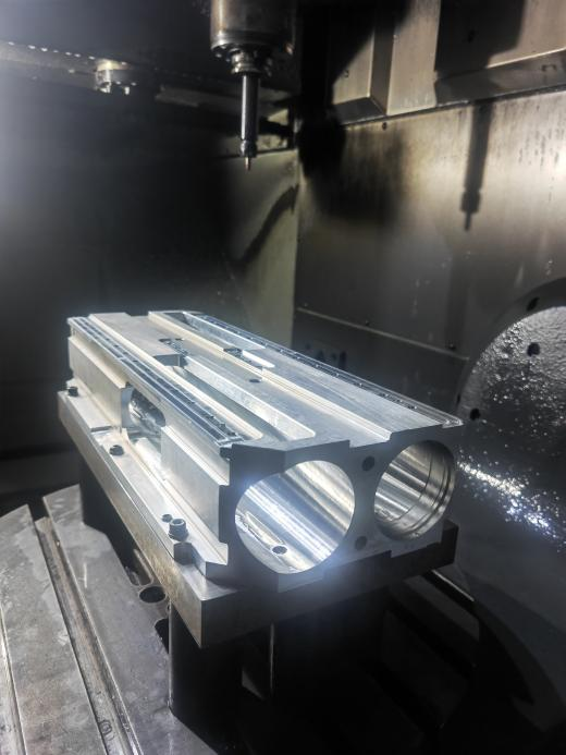 How to monitor the processing of CNC parts?