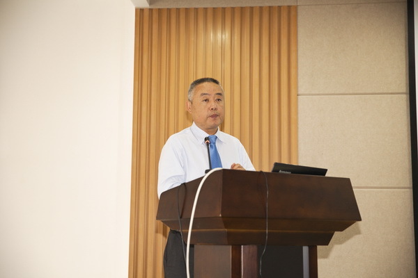 提升业务规模 加快资金周转——英茂汽车召开上半年经营分析会