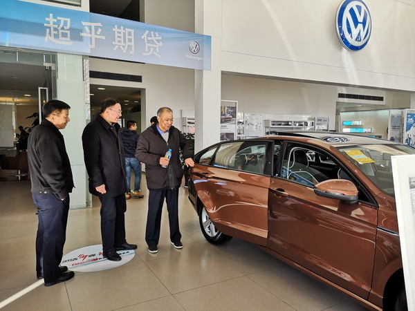集团领导视察曲靖英茂汽车4S店