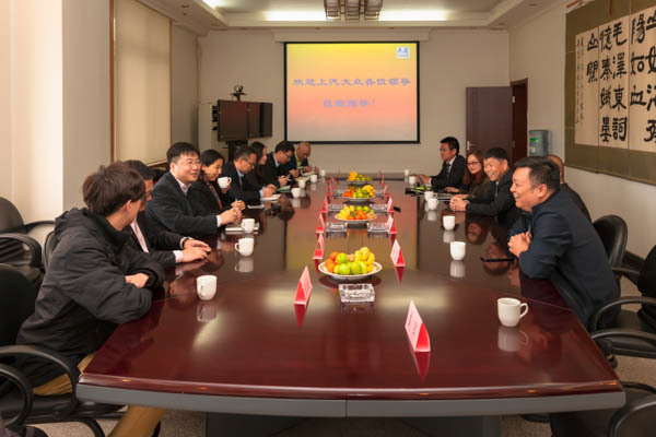 上汽大众领导莅临英茂汽车指导工作