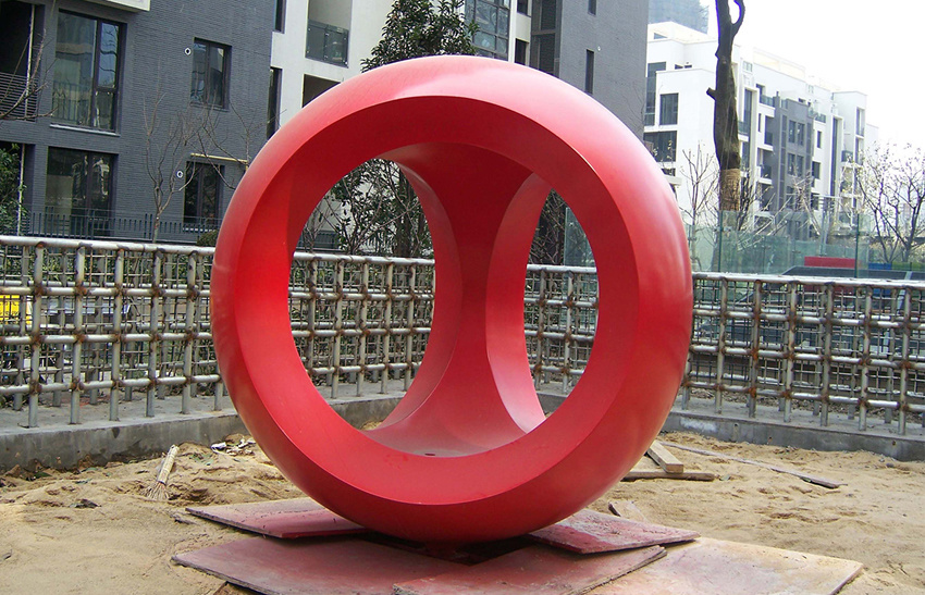 上(shàng)海(hǎi)大(dà)華集團鉑金(jīn)華府運動功能(néng)雕塑