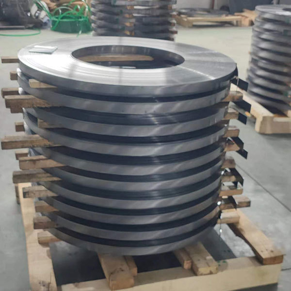 Bimetallic steel strip
