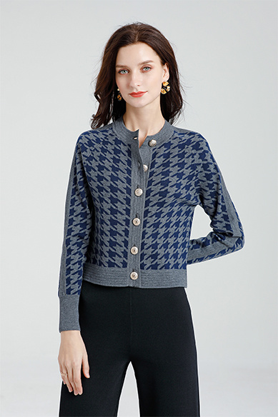 JACQUARD SWEATER