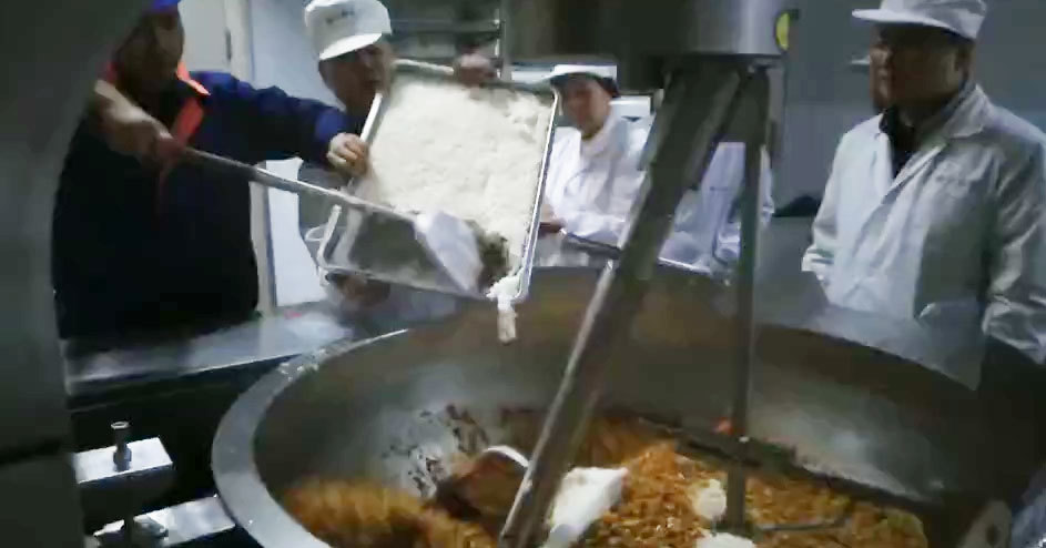 Stir-fried glutinous rice stuffing