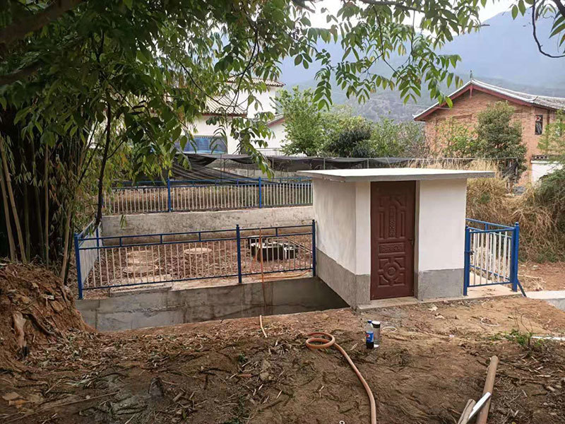 Integrated sewage treatment equipment