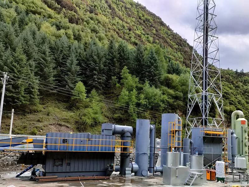 Large fixed garbage incinerator