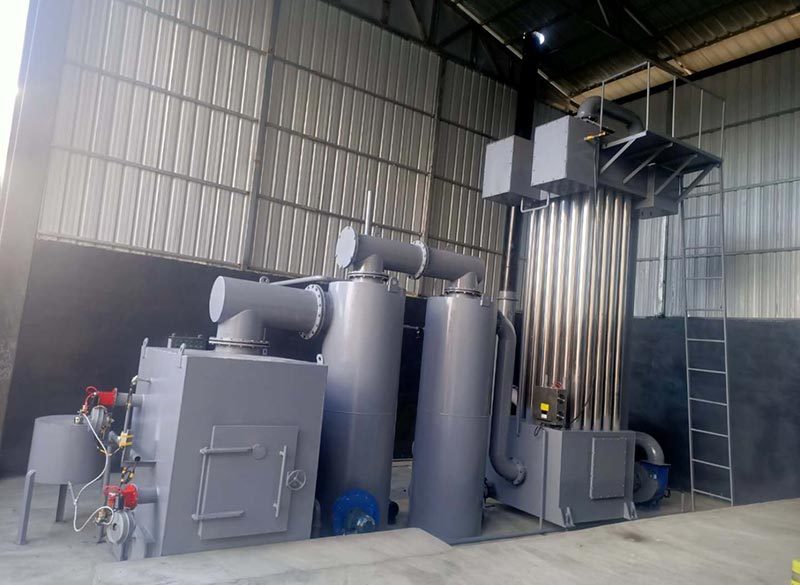 Large fixed garbage incinerator