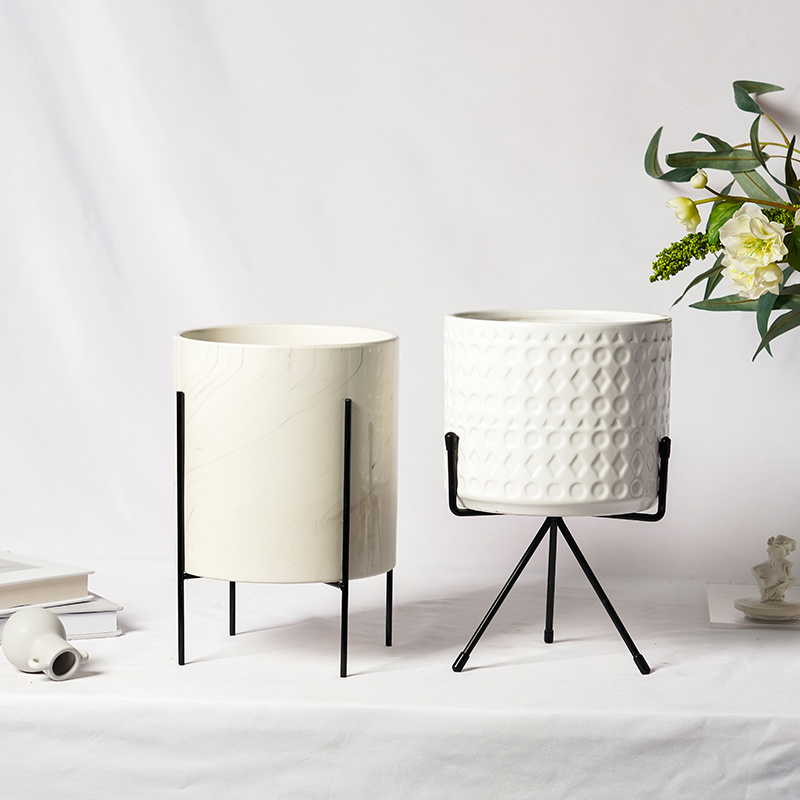 Flower pot iron frame