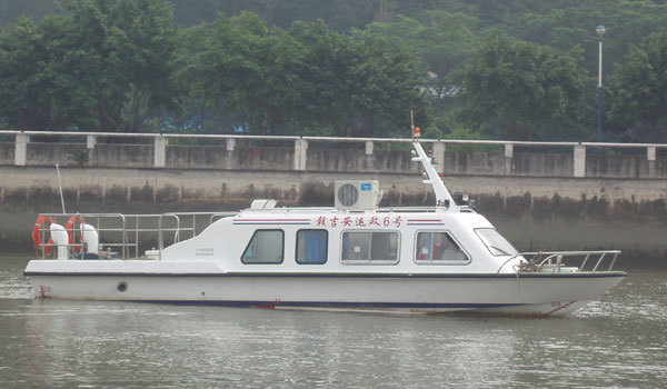 11.8m diesel speedboat