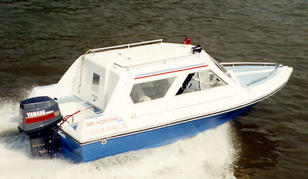 5.2 m speedboat