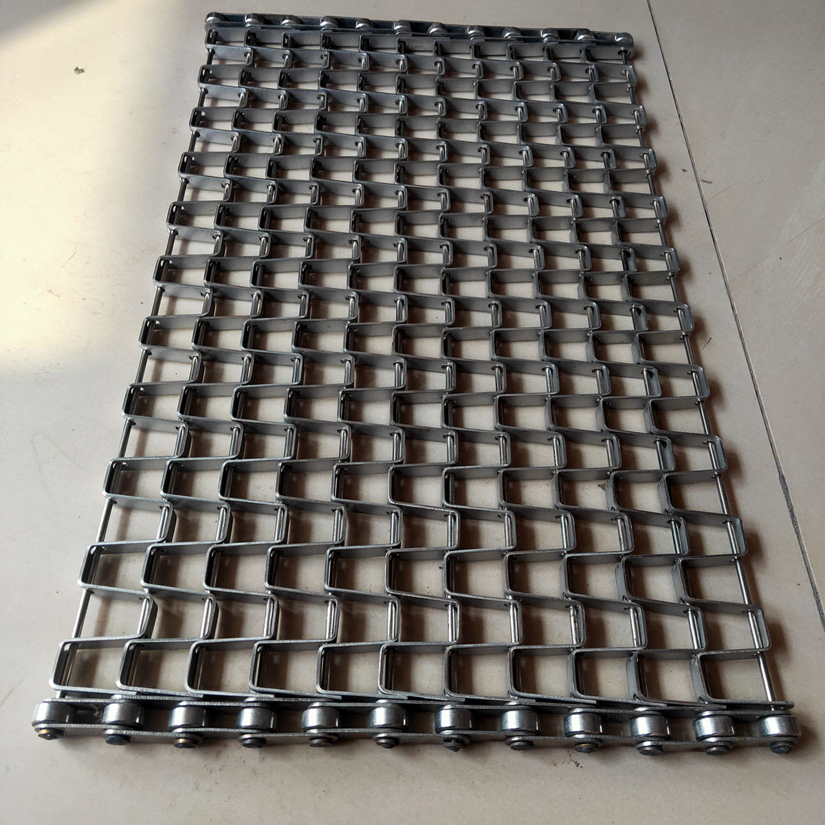 flat wire belt