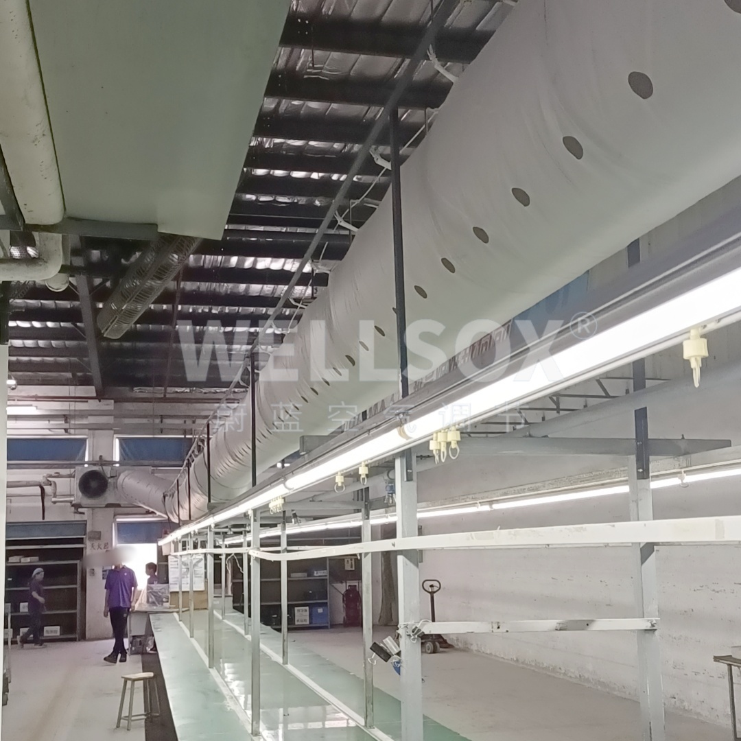 Fabric duct of toy production line