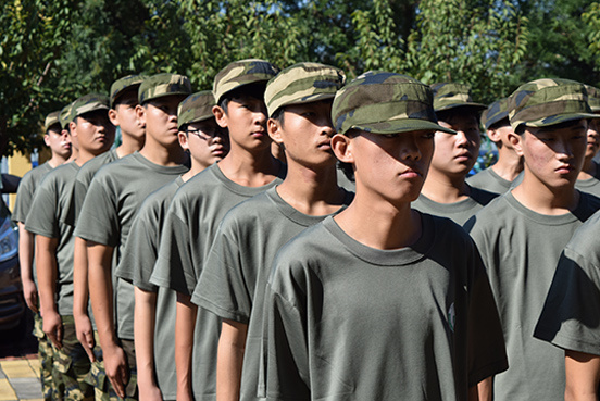新 生 軍 訓