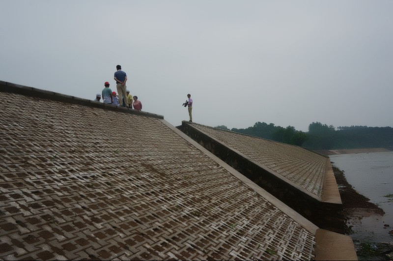 省水利廳、財政廳對遠安縣舊縣鎮(zhèn)段治理工程進行績效考評