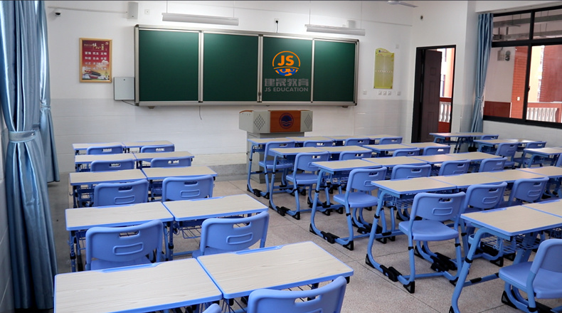 建晟家具合作项目——漳州海滨学校0235可升降课桌椅案例