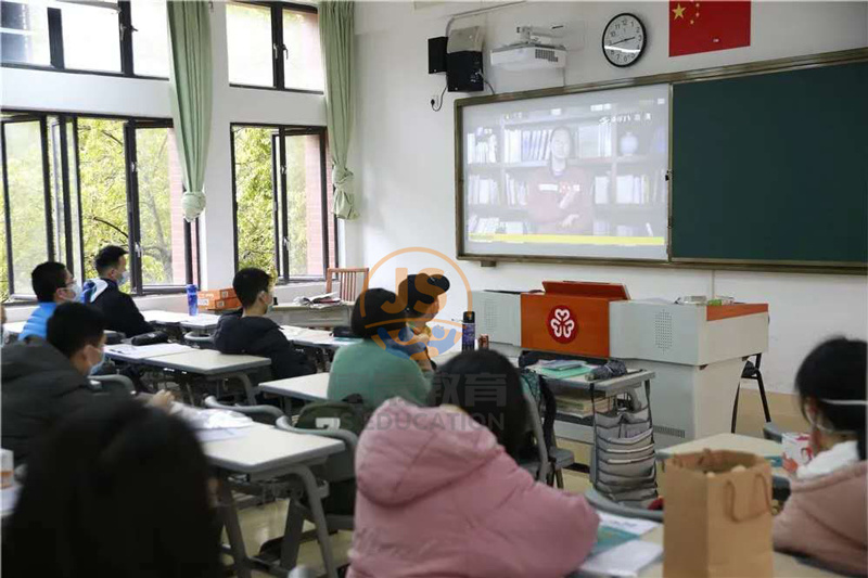 建晟家具合作项目——福州一中人体工程学课桌椅案例