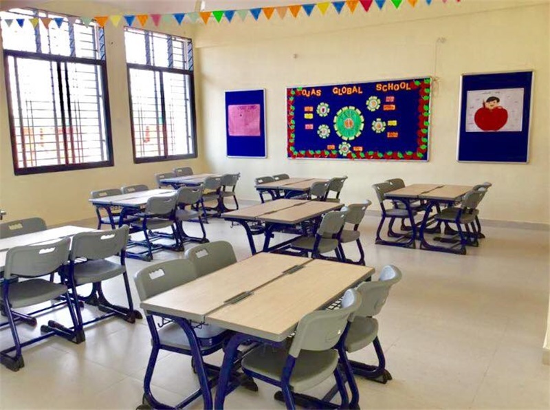 Furniture Case of Jiansheng Furniture Cooperative School - India