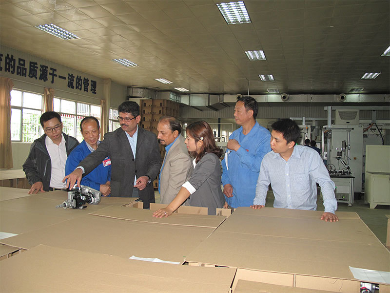 Ma Hengda and his team visited our company
