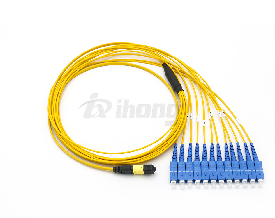 MPO/APC/母-SC/UPC-SM单模12芯转接线光纤跳线