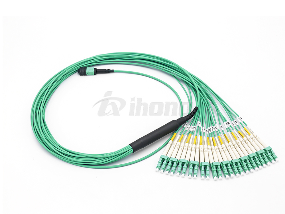 MPO/PC/母-LC/UPC-OM5多模24芯转接线光纤跳线