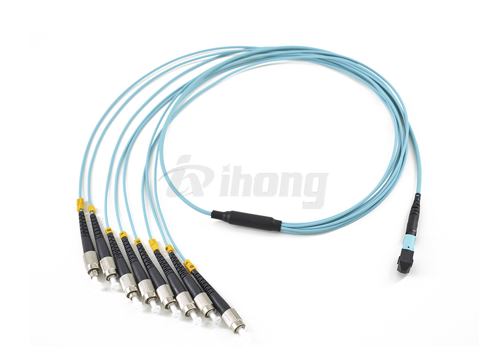 MPO/PC/母-FC/UPC-OM3多模12芯转接线光纤跳线
