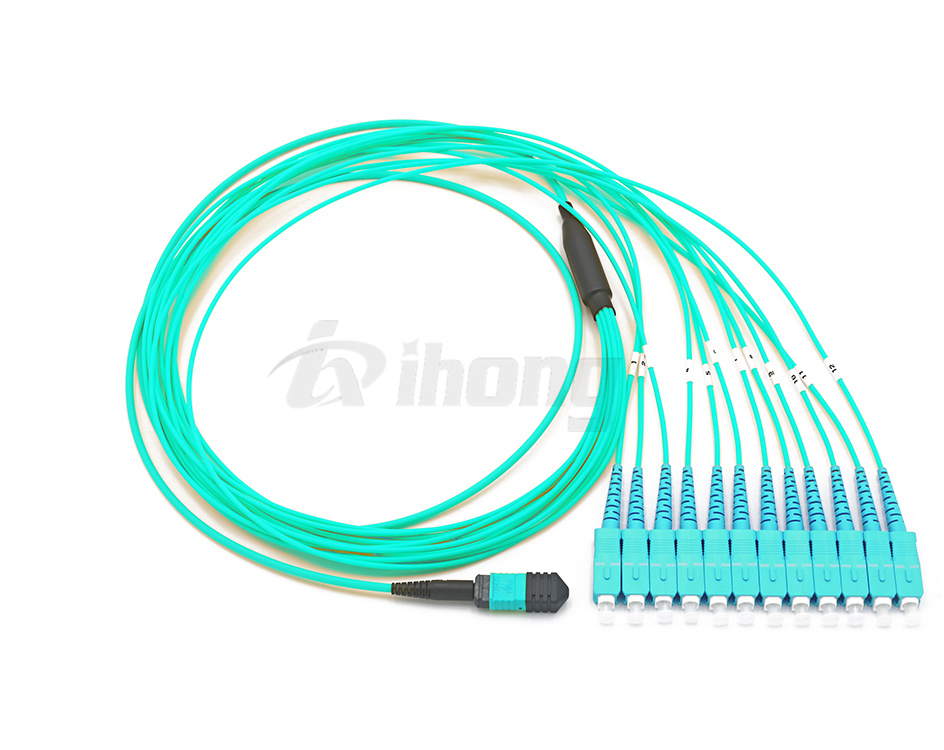 MPO/PC/母-SC/UPC-OM3多模12芯转接线光纤跳线