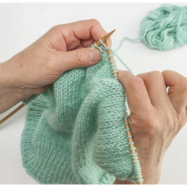 Differences between knitted and woven fabrics