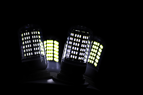 LED 灯具照明