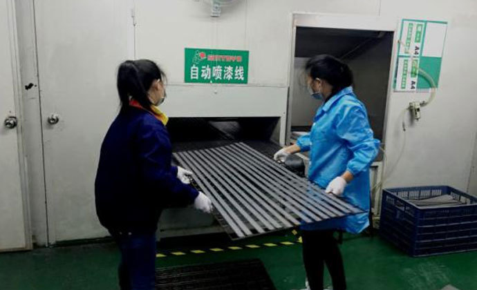 喷油与模切车间 喷油与模切车间