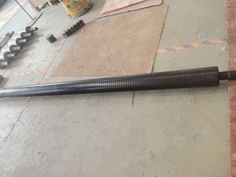 長(cháng)青金屬熱噴涂公司對浮軸噴涂特氟龍