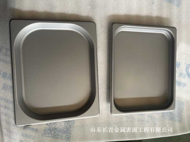 長青金屬熱噴涂公司對烤盤噴涂特氟龍的優(yōu)勢有哪些