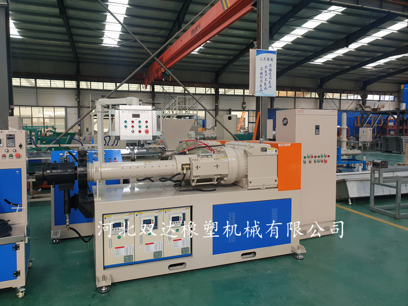 90 Rubber tube extruder