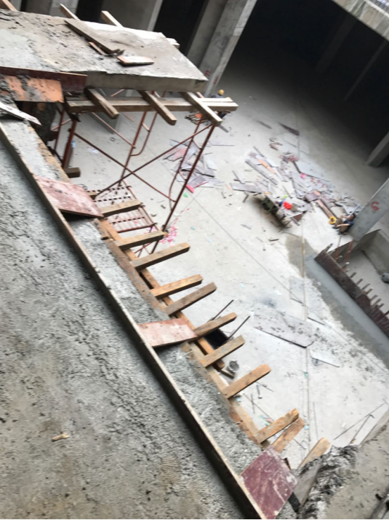 广州金融城AT090908地块项目地下室结构加固工程