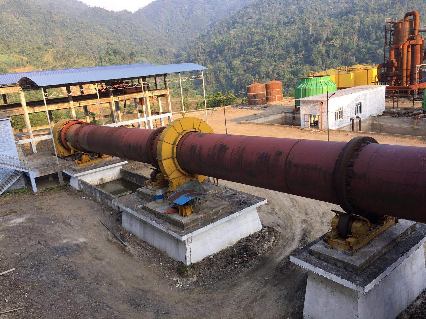 越南玉玲公司2萬噸硫酸、電解鋅系統非標設備制作、安裝