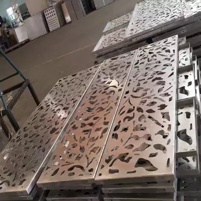 精密板金加工です