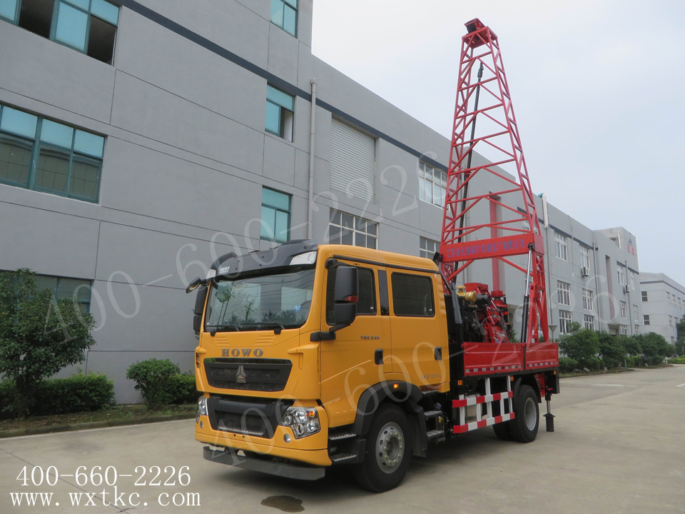 DPP-300型钻机车