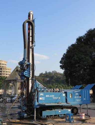 Jiangsu Xizhi MDL-C200 multi-functional top drive machine services in a subway project