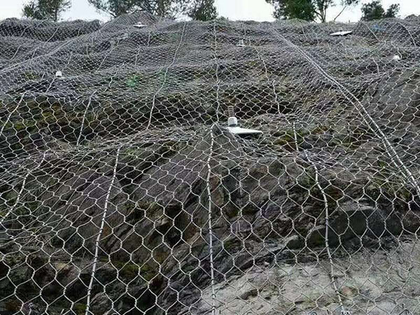 主動防護網