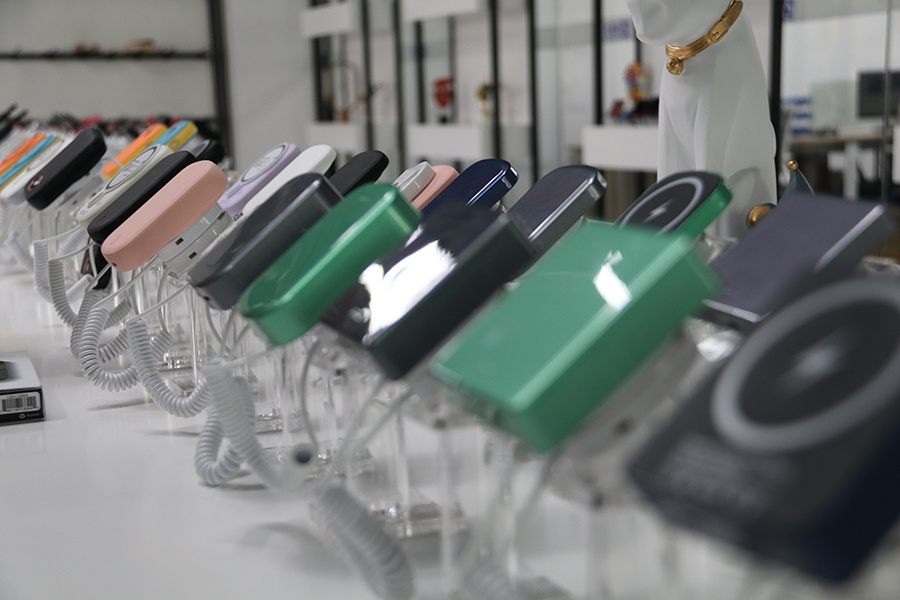 Sample display room