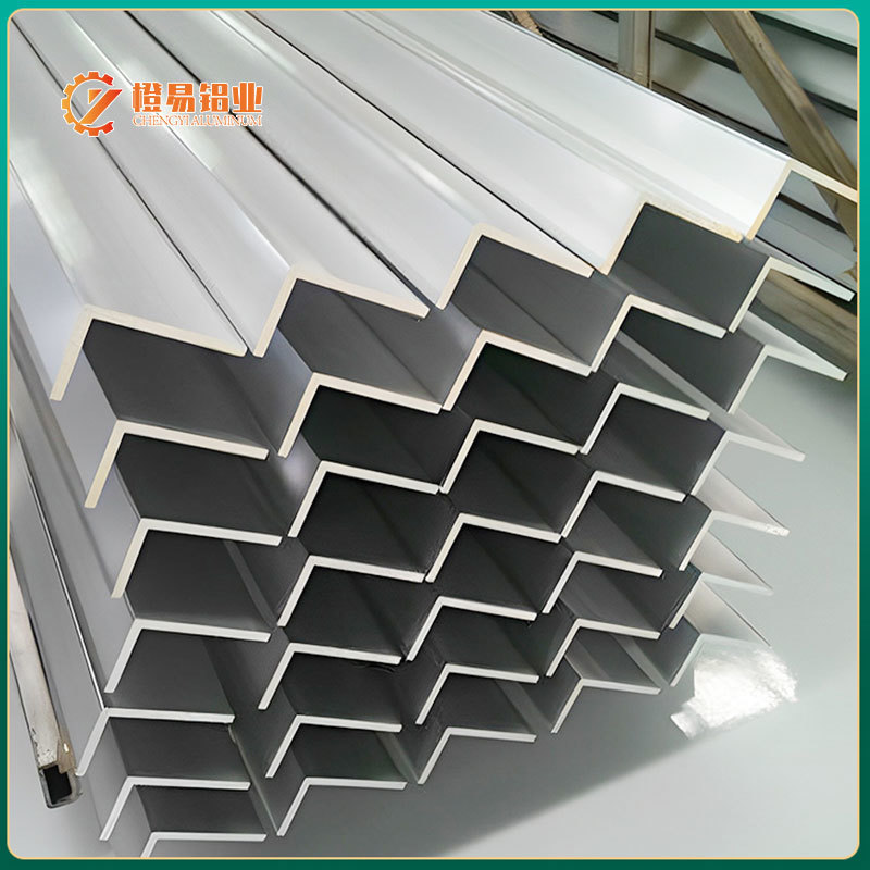 Manufacturer's aluminum alloy angle aluminum right angle L-shaped equal angle aluminum 6061/6063 spot 90 degree unequal edge national standard profiles