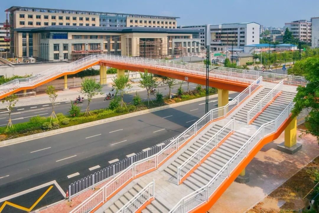 中新天津生态城中部片区人行过街工程 