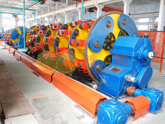 Steel wire armouring machine
