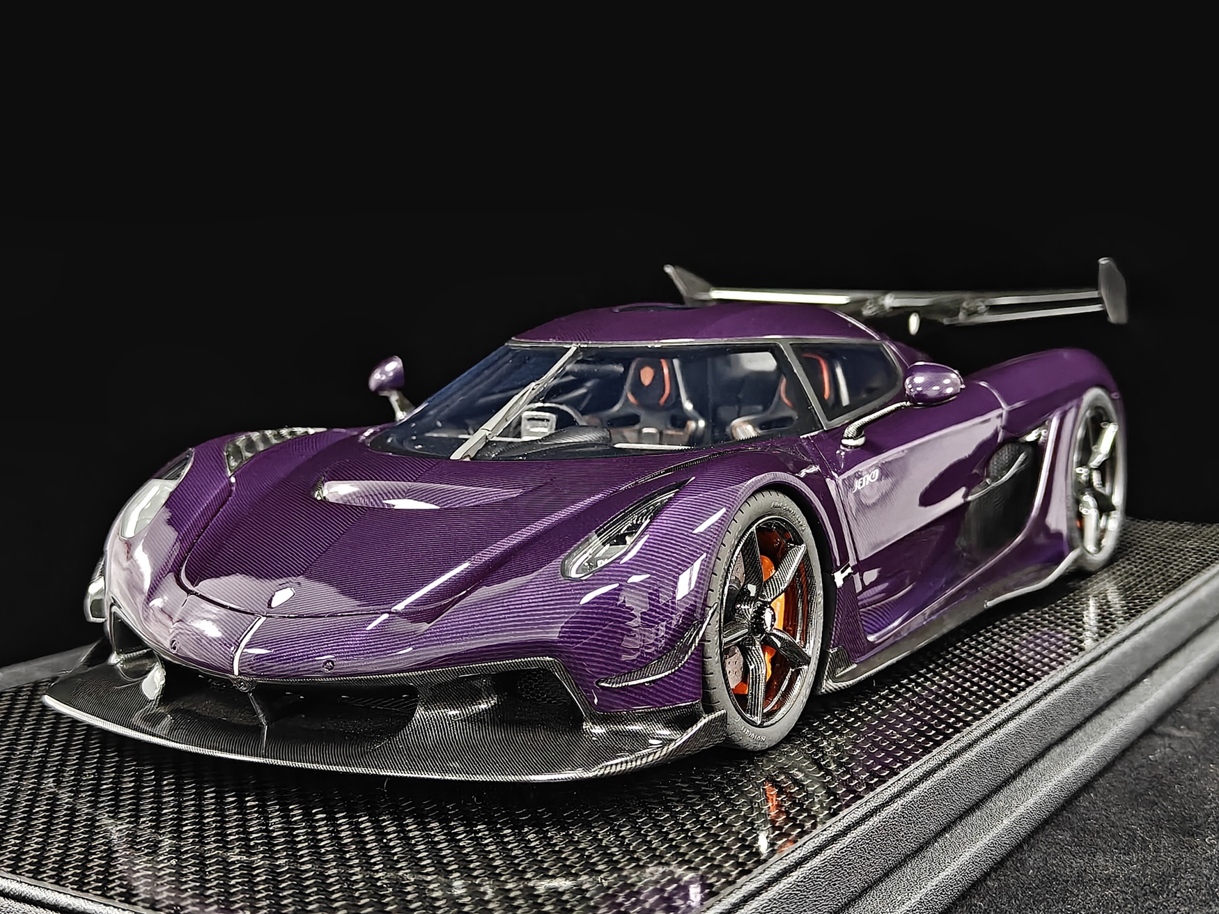 新発売 FrontiArt ケーニグセグ jesko 紫カーボン ミニカー 限定 Frontiart 1/18 Koenigsegg Jesko Purple Tinted Carbon Resin