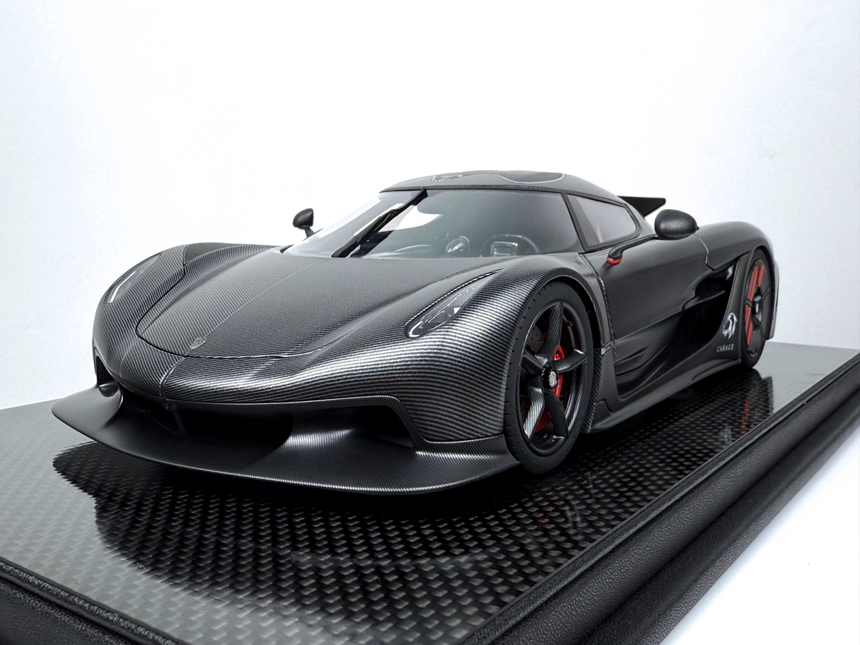 新品 FrontiArt 1/18 ケーニグセグ jesko ブラックカーボン 1/18 Frontiart Koenigsegg Jesko 7268 (Jet Black) Car Model