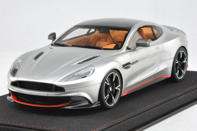 Frontiart　ミニカー1/18　アストンマーチン　ヴァンキッシュクーペ 1/18 Aston Martin Vanquish S silver-FrontiArt