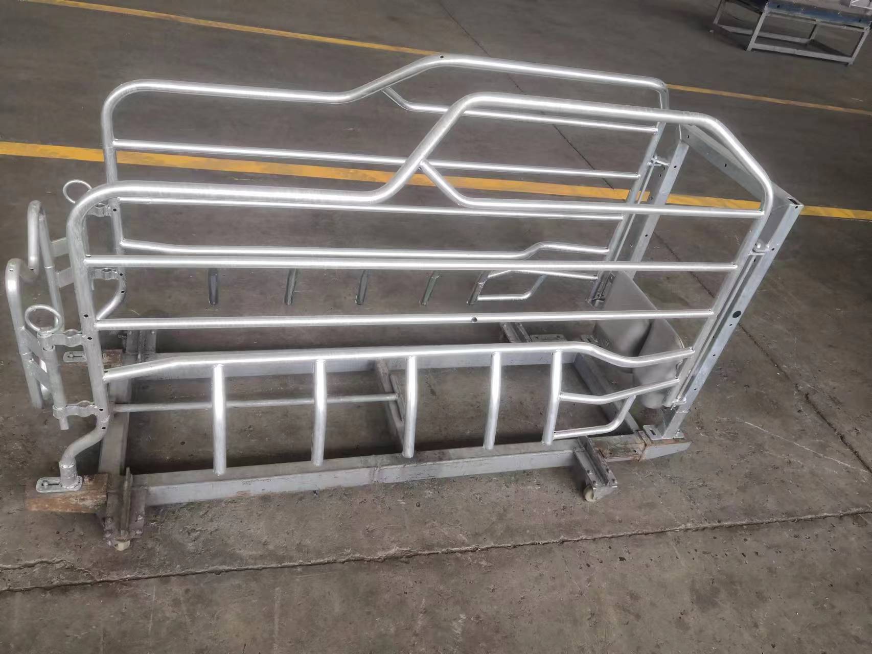 Breeding equipment