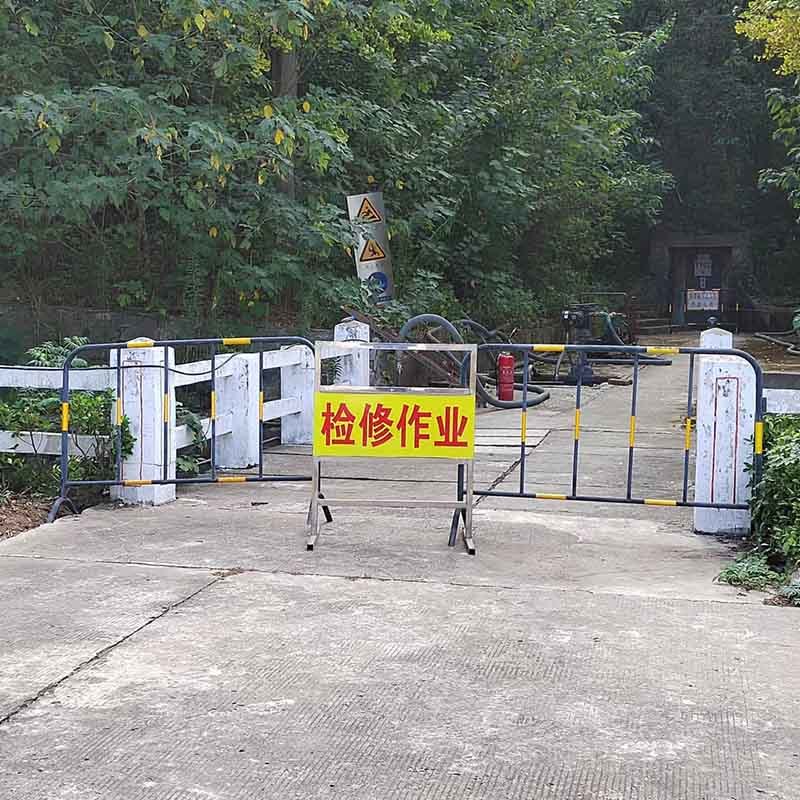 中石化江蘇鎮(zhèn)江油庫覆土罐清罐、危廢處置