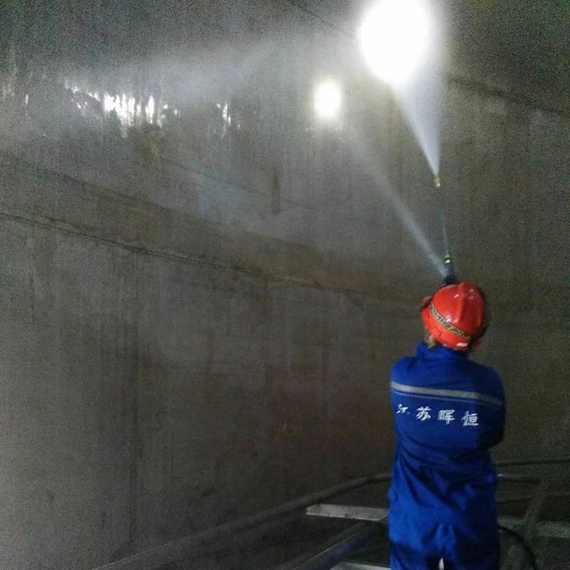 江蘇南通油庫柴油罐清洗改航空煤油