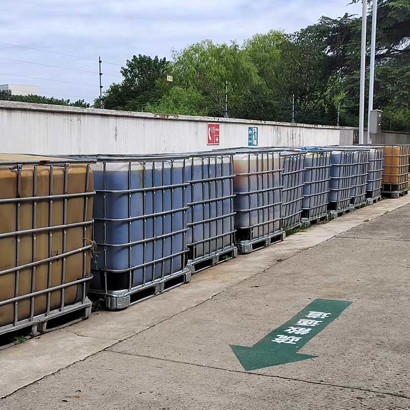 中石化江蘇鎮(zhèn)江油庫覆土罐清罐、危廢處置