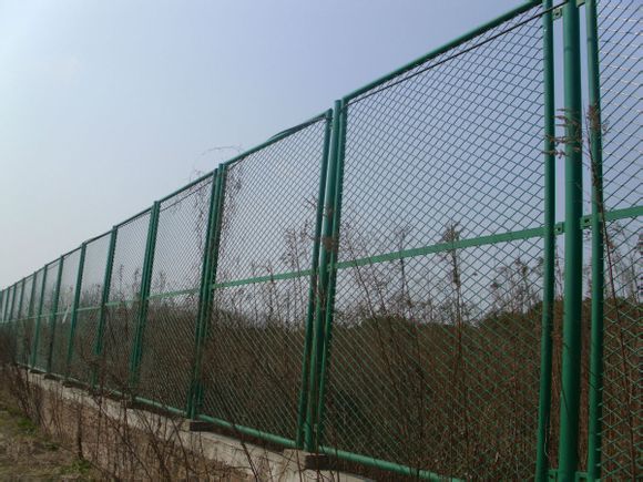 运动场围栏